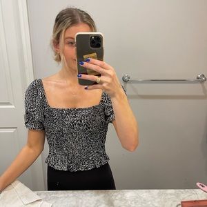 Super cute & flattering going out top